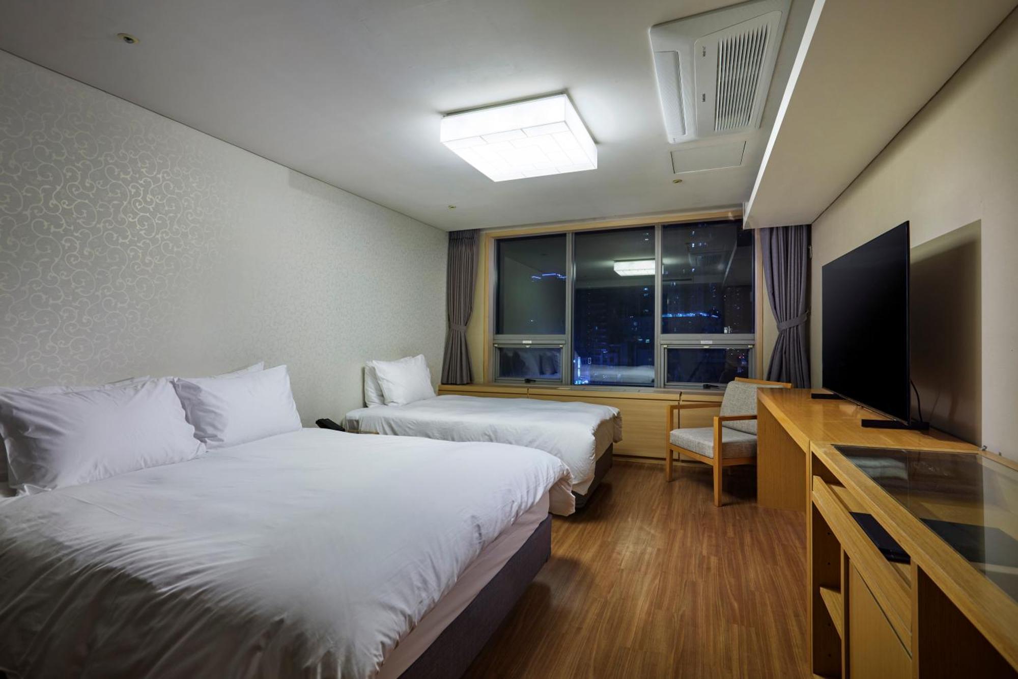 Hotel Interciti Daejeon Esterno foto