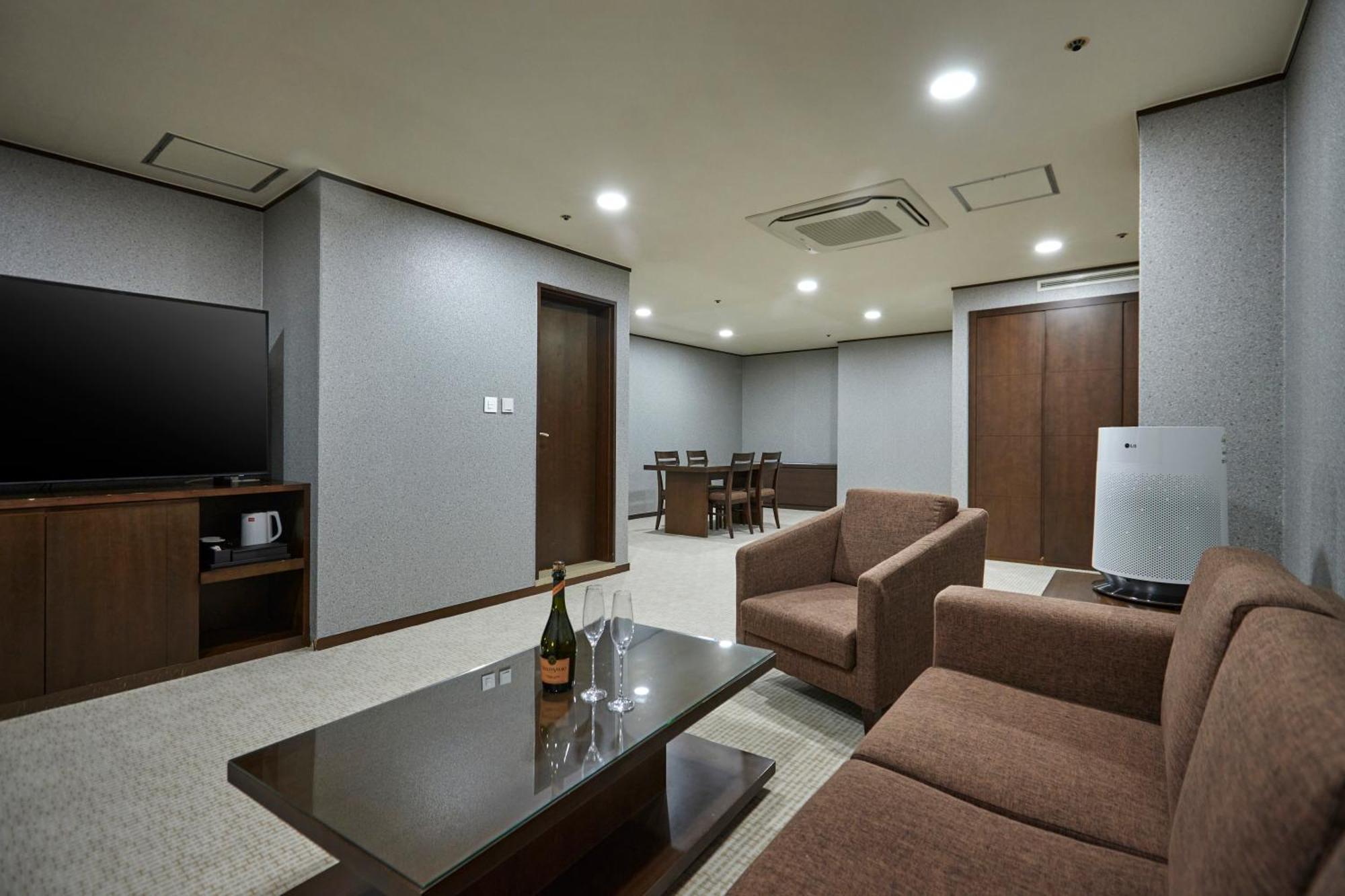 Hotel Interciti Daejeon Esterno foto