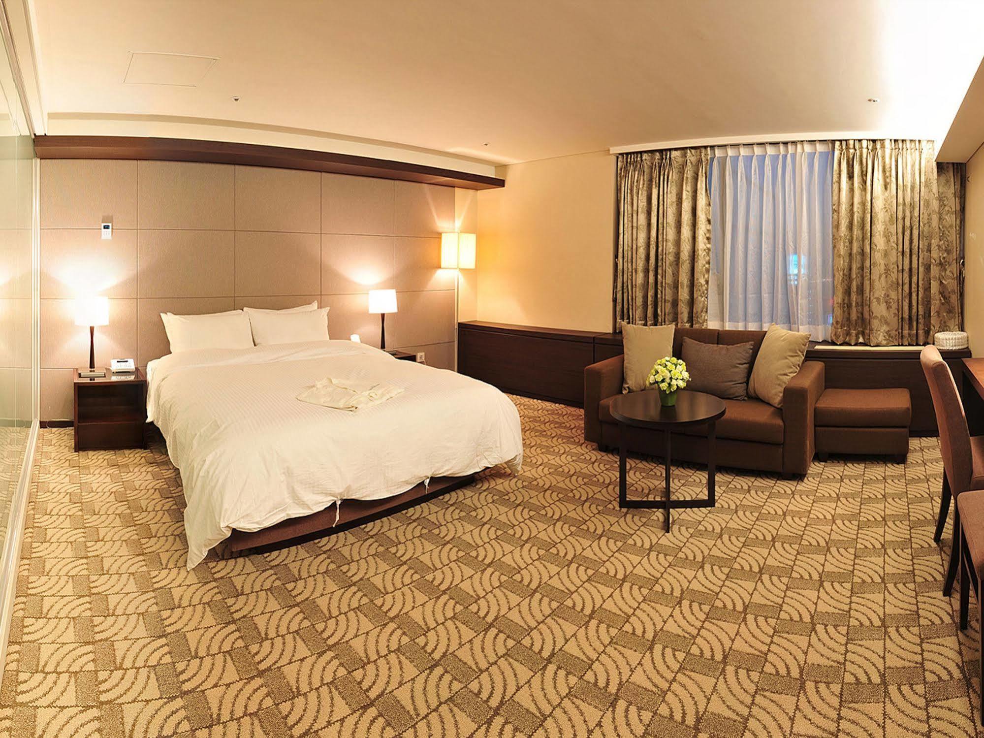 Hotel Interciti Daejeon Esterno foto